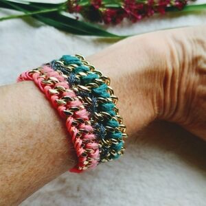 Victoria's Secret gold tone curb link bracelet w pink & teal accents, Festival